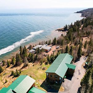 Tofte Escape With Balcony And Lake Superior Views photos Exterior
