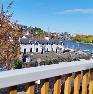 Beautiful 3 Bedroom Luxury House On The Quayside Of The Harbour photos Exterior