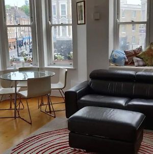Homely 1 Bedroom Apartment In The Heart Of Vibrant Camden photos Exterior