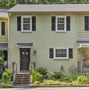 Tree-Lined Durham Townhome Close To Parks! photos Exterior