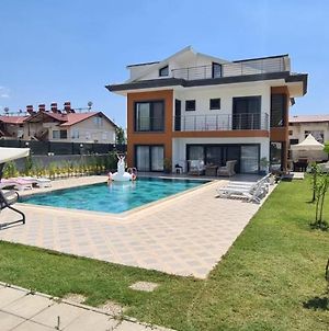 Villa Ay, Fethiye Ciftlikte, 6 Yatak Odali, 14 Kisilik , Mustakil Havuzlu Luks Villa photos Exterior