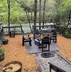 Luxury Riverfront Getaway With Fire Pit And Private Deck photos Exterior