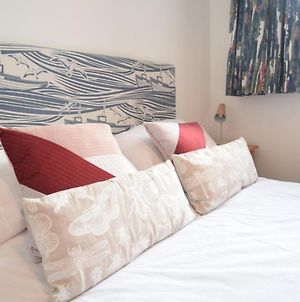 Beautiful Flat In Luxury Graylingwell Development photos Exterior