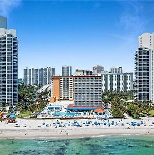 New Listing - Perfectly Located Relaxing Beach Front Studio At The Marco Polo Resort - Collins Ave - Sunny Isles Beach - Near Aventura Mall And More photos Exterior