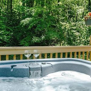 New!! The Notty Pine W/ Hot Tub & Firepit photos Exterior