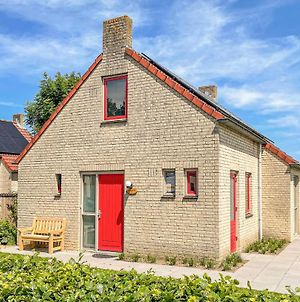 Beautiful Home In Ewijk With 3 Bedrooms And Wifi photos Exterior