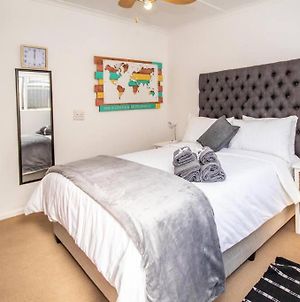 Warm And Cosy 1 Bedroom Unit In Sea Point photos Exterior