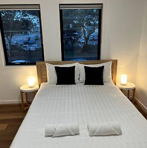 Brand New Modern 2 Bedroom Guesthouse At Airport! photos Exterior