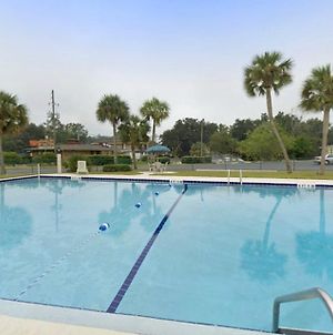 Americas Best Value Inn University Of Florida Shands photos Exterior