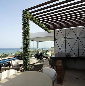 Couples Apartment With Lovely Ocean Views! photos Exterior