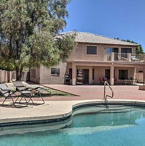 Grand Glendale Abode With Private Pool And Grill! photos Exterior