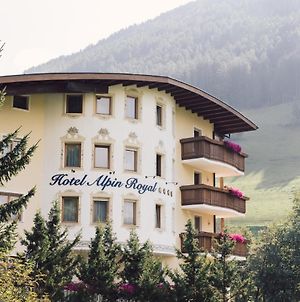Wellness Refugium & Resort Hotel Alpin Royal - Small Luxury Hotels Of The World photos Exterior