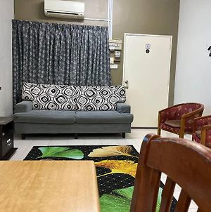 Lovely 3-Bedroom With Free Parking Seremban 2 photos Exterior
