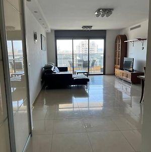 Lovely 3 Brd Apartment Few Minutes From The Beach photos Exterior