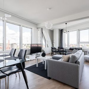 2Ndhomes Tampere "Silta" Apartment - 2Br Luxurious Apartment With Sauna & Amazing City Views photos Exterior