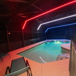 Spacious Getaway - Private Led Pool & Ping Pong photos Exterior