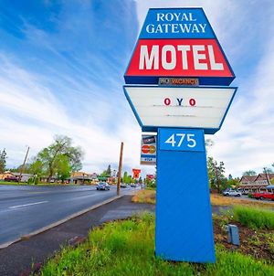 Royal Gateway Motel By Oyo photos Exterior