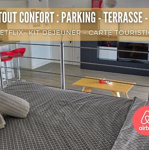 Loft Tout Confort : Parking - Terrasse - Tram photos Exterior