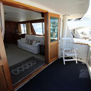 Boat Accommodation And Breakfast In Puerto Banus photos Exterior
