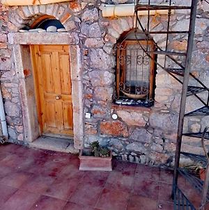 Traditional Stone House In Chios photos Exterior