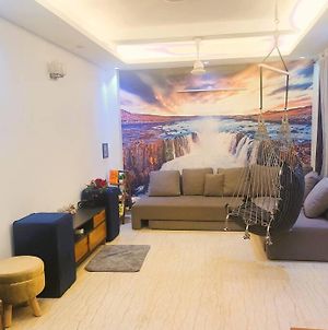 3-Bedroom Apartment Near Saket Metro: Rukiye Zara photos Exterior