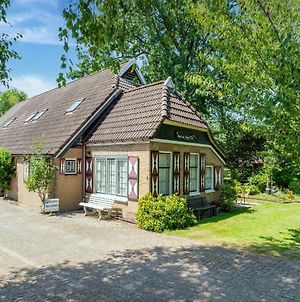 Attractive Farmhouse In Giethoorn With Garden photos Exterior