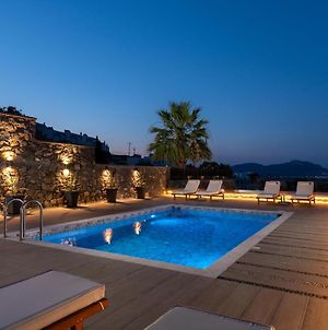 Villa Mariani Renovated May 2022 ,Private Pool, Sea Views , Lindos 10 Mins,Beach 3 Mins photos Exterior