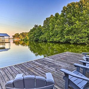 Luxurious Waterfront Home On Pickwick Lake! photos Exterior