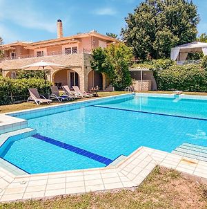 Stunning Home In Atalanti With Outdoor Swimming Pool, Jacuzzi And Wifi photos Exterior