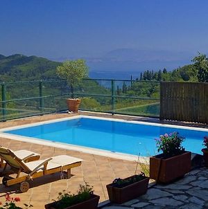 Spacious Villa With Stunning Views In Peaceful Surroundings photos Exterior