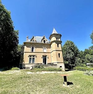 Le Camigne, Chateau, Vue Pyrenees photos Exterior
