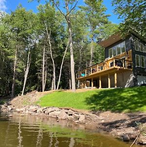 Secluded Lakefront Home With An Ev Charger photos Exterior