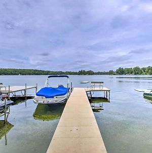 Lakefront Plymouth Cottage With Private Hot Tub photos Exterior