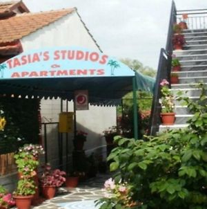 Tasias Studios photos Exterior