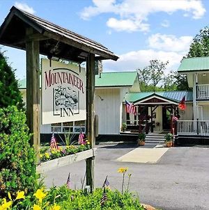 Mount Snow Mountaineer Inn photos Exterior