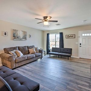 Pet-Friendly Bullhead City Abode With Game Room photos Exterior