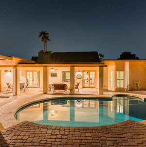Desert Ridge By Avantstay Spacious Oasis W Pool & Hot Tub photos Exterior