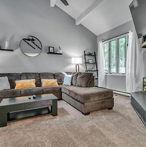 Newly Renovated Bella Retreat - With Bonus In-Law Suite, 2 Full Kitchens, Game Room And Minutes To Restaurants, Skiing, Lakes And Shopping Townhouse photos Exterior