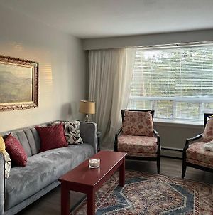The Magnolia - Newly Renovated And Beautifully Furnished 2 Bedroom Apartment photos Exterior