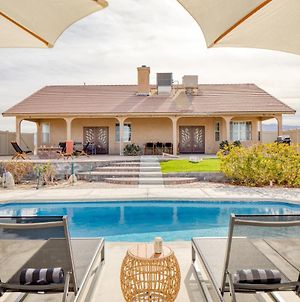 Salton by AvantStay Luxury Desert Estate w A Gorgeous Interior, Pool, Patio & Ping Pong photos Exterior