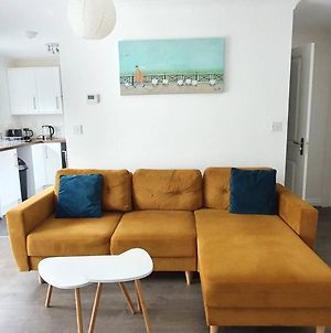 Bookeduk: Bright And Airy Apartment In Stevenage photos Exterior