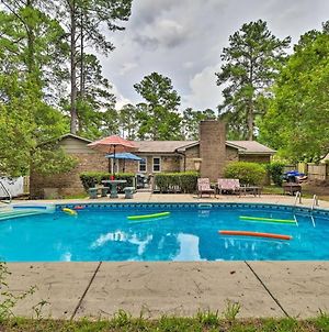 Inviting Fayetteville Home With Deck And Pool! photos Exterior