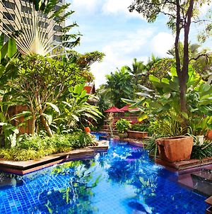 Sheraton Grande Sukhumvit, A Luxury Collection Hotel, Bangkok - Sha Extra Plus photos Exterior