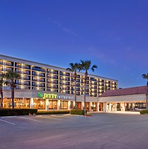 Holiday Inn Resort Galveston On The Beach photos Exterior