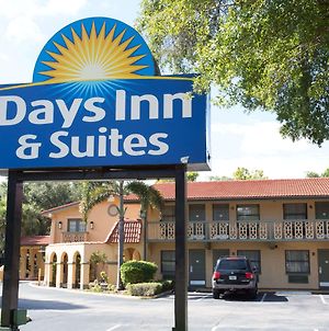 Days Inn & Suites By Wyndham Altamonte Springs photos Exterior