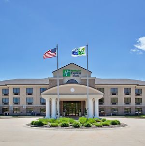 Holiday Inn Express Hotel & Suites Wadsworth, An Ihg Hotel photos Exterior