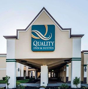 Quality Inn & Suites Conference Center Across From Casino photos Exterior