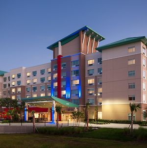 Holiday Inn Express & Suites Orlando At Seaworld photos Exterior