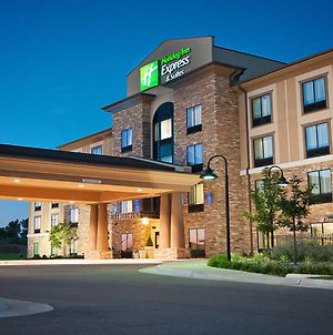 Holiday Inn Express Hotel & Suites Wichita Northeast, An Ihg Hotel photos Exterior