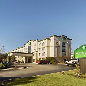 Wingate By Wyndham Fayetteville/Fort Bragg photos Exterior